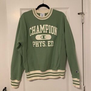 (Oversized) Champion Sage Green Crewneck Sweatshirt with Cream Trim